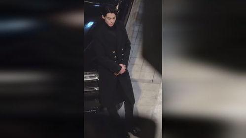 娱乐圈吃瓜王鹤棣,娱乐圈吃瓜王，揭秘明星幕后故事